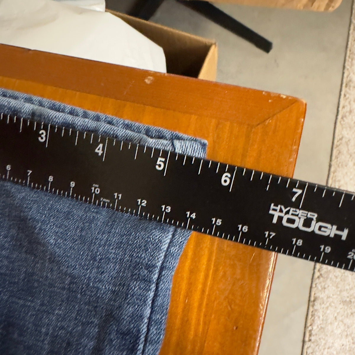 Levis 311 Shaping Skinny Jeans Womens 31 Medium Wash