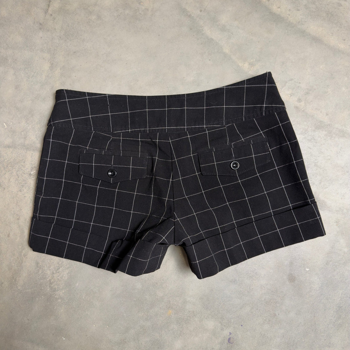Maurices Grid Print Cuffed Shorts Womens 1/2 Black White