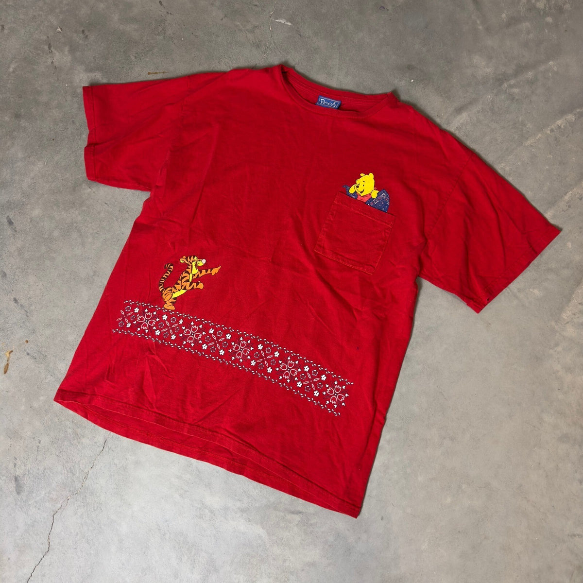 Vintage Disney Pooh Tigger Pocket T-Shirt Mens L 90s