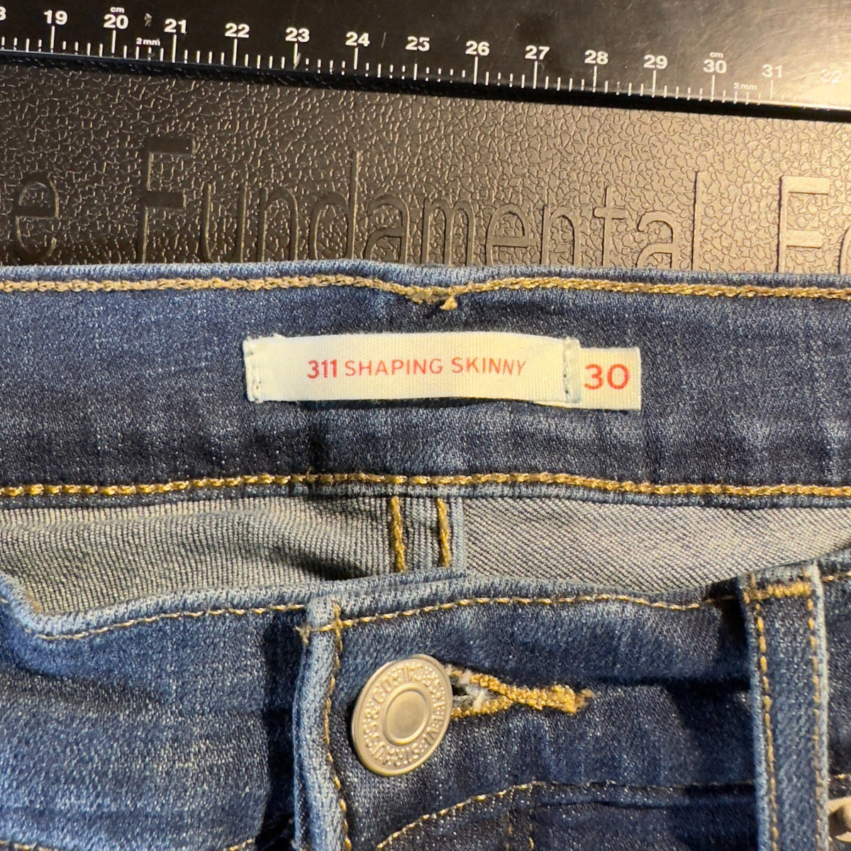 Levis 311 Shaping Skinny Jeans Womens 30 Dark Indigo Wash