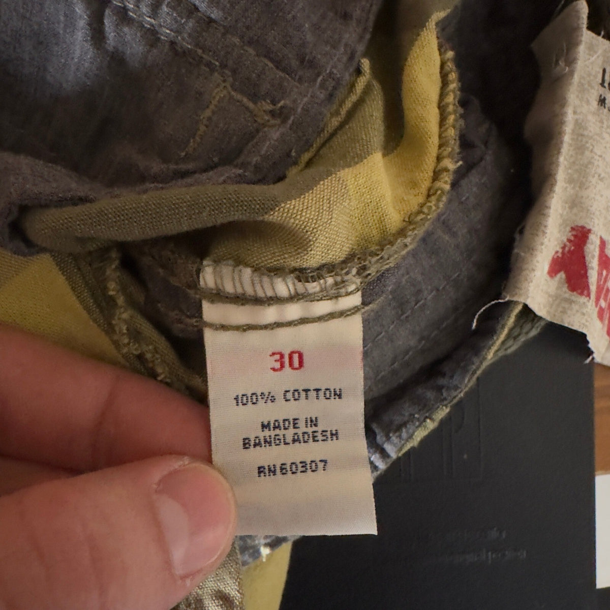 NWT Y2K Unionbay Plaid Cargo Shorts Mens 30 Green Tan Baggy