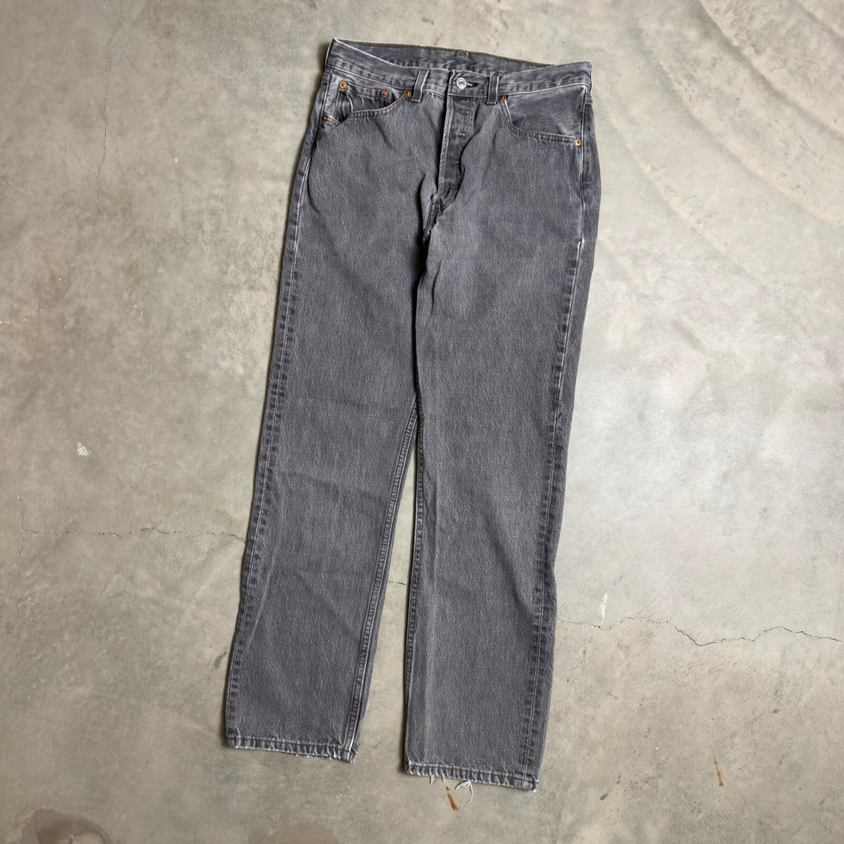 Vintage Levis 501 Jeans Mens 32x32 Black Straight Leg Baggy 90s Made in USA