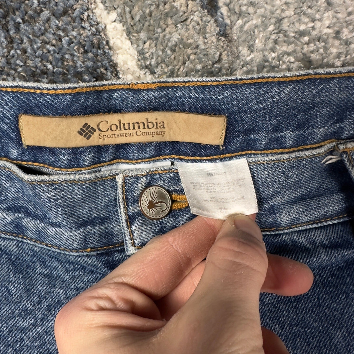 Columbia Straight Leg Jeans Mens 38x34 Medium Wash Baggy