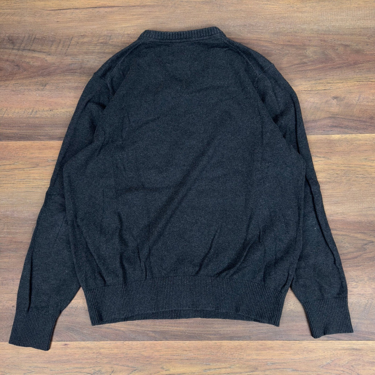 Vintage Eddie Bauer Mens L V-Neck Sweater Relaxed Fit Knit
