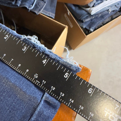 Levi's 721 High Rise Skinny Jeans Womens 31x30 Dark Wash Blue Raw Hem Casual