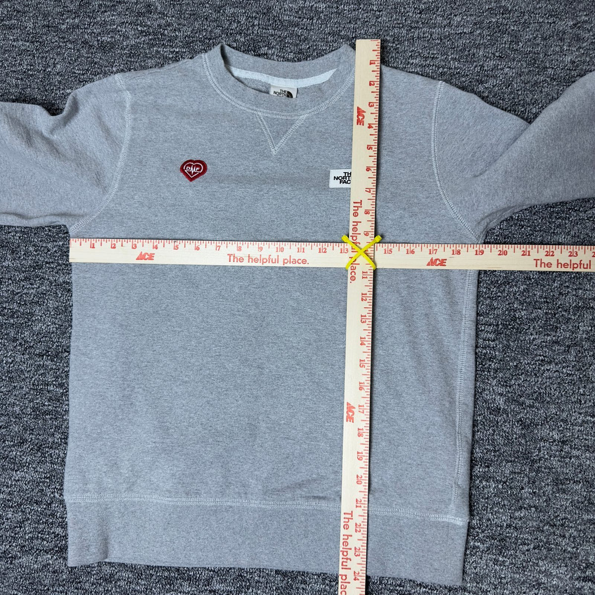 The North Face Crewneck Sweatshirt Womens Gray S Essential