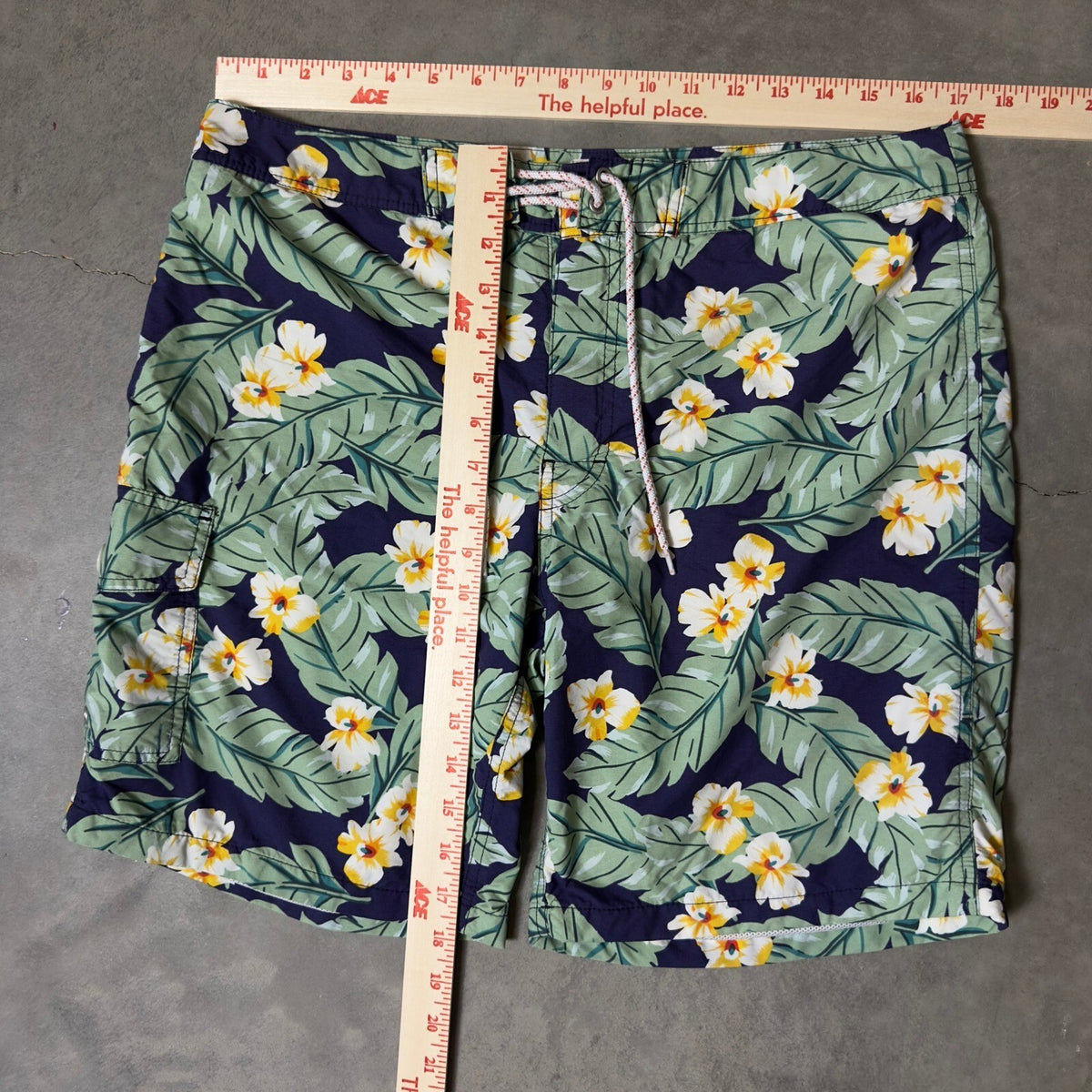 Vintage J.Crew Board Shorts Mens 33 Navy Tropical 90s
