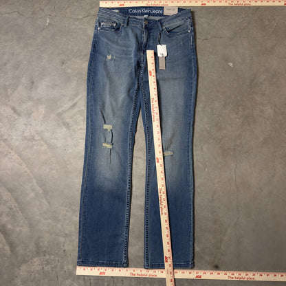 NWT Calvin Klein Straight Jeans Womens 29x32 Distressed