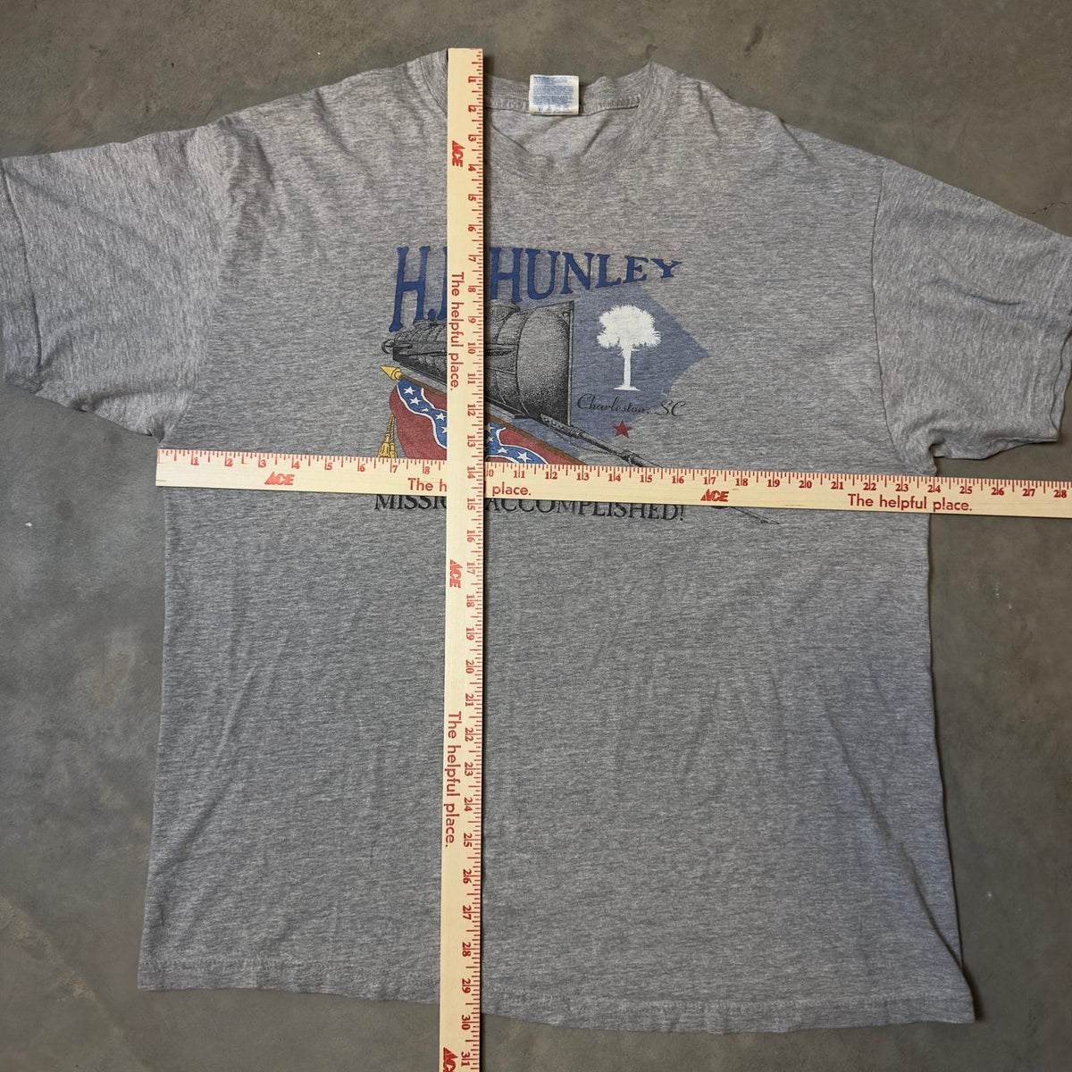 Vintage H.L. Hunley Charleston SC Submarine Graphic Tee XL