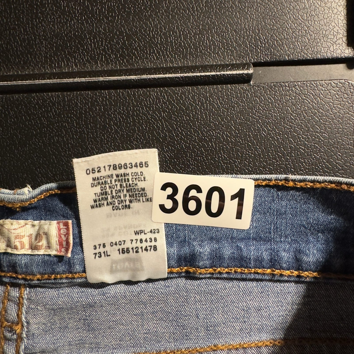 Levi's 512 Bootcut Jeans Womens 12S Medium Wash