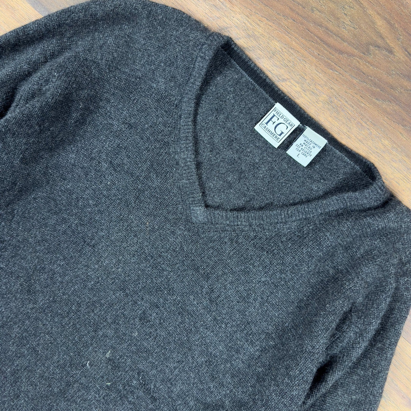 Field Gear 100% Cashmere V-Neck Sweater Mens L Charcoal Gray