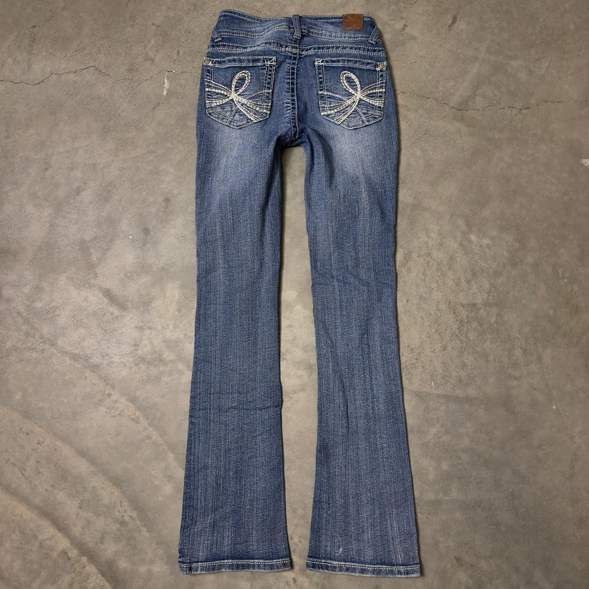 Wallflower Luscious Curvy Bootcut Jeans Womens Size 0