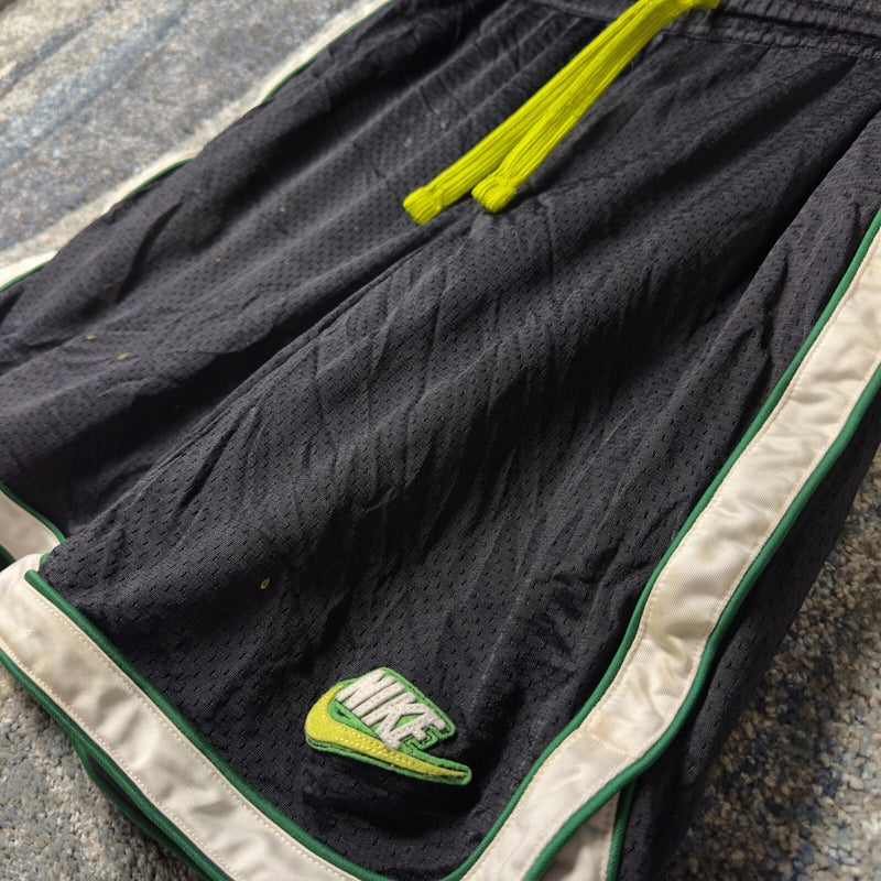 Vintage Nike Silver Tag Mesh Basketball Shorts Mens L Black