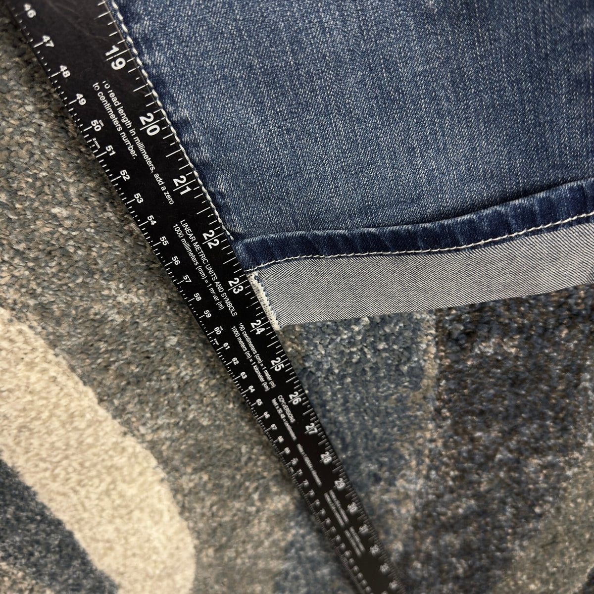 NEW Maurices Kaylee Distressed Capri Jeans Womens 9/10 Blue