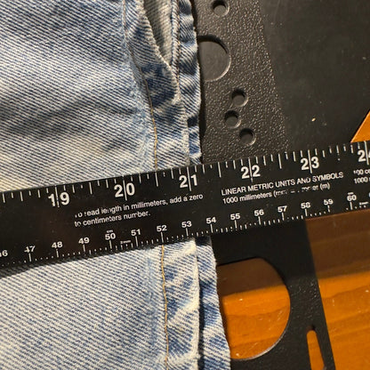 Vintage Y2K Levi's 550 Relaxed Jorts Mens 36 Paint Splatter