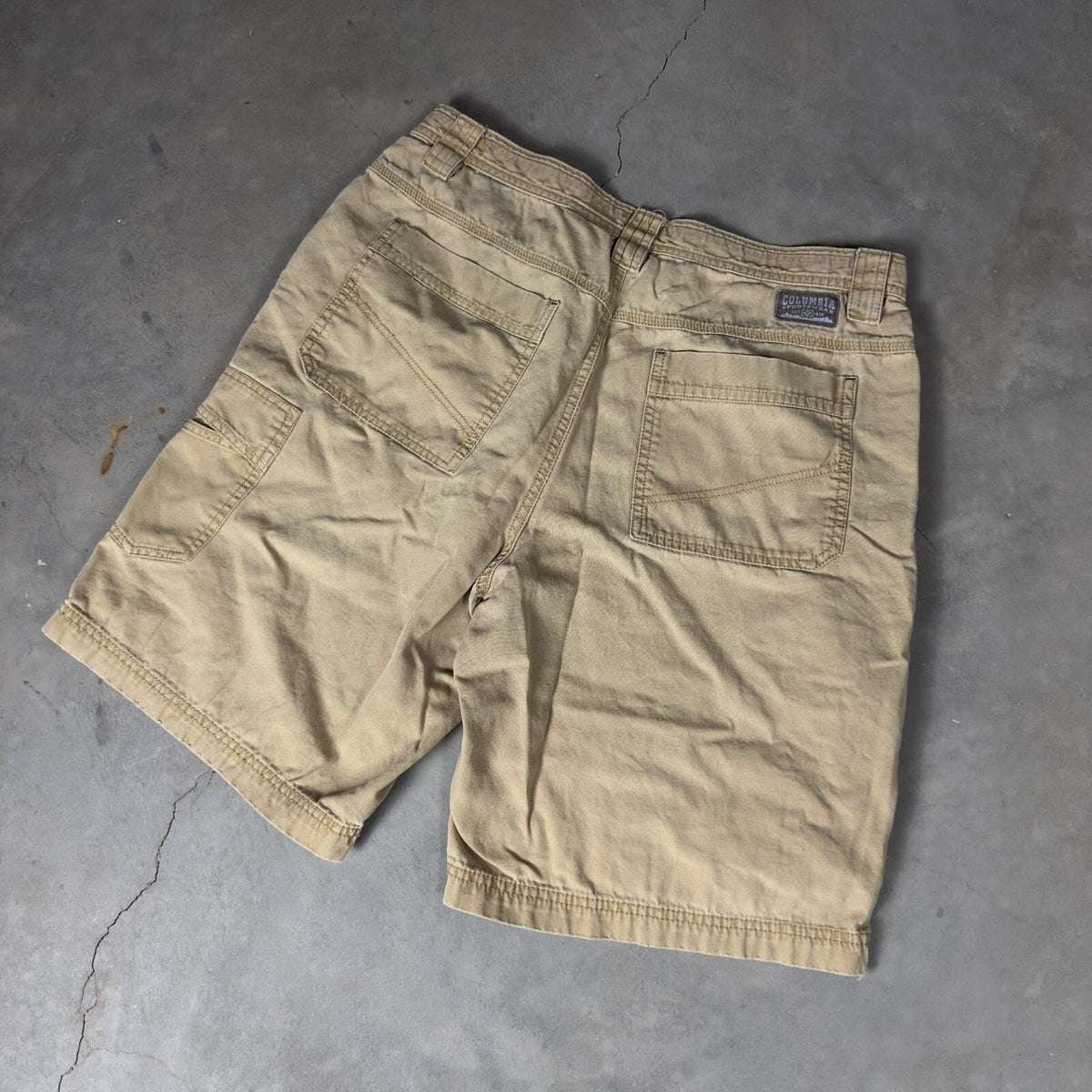 Columbia Omni-Shield Cargo Shorts Mens 34 Tan Khaki Hiking