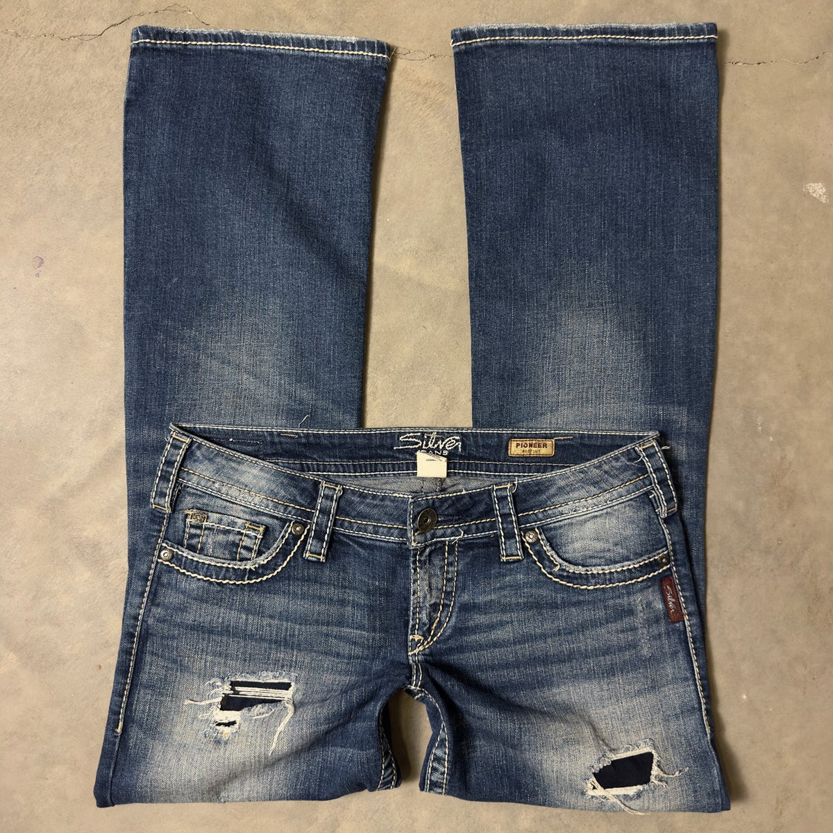 Silver Jeans Pioneer Bootcut Womens 30 Distressed Dark Wash