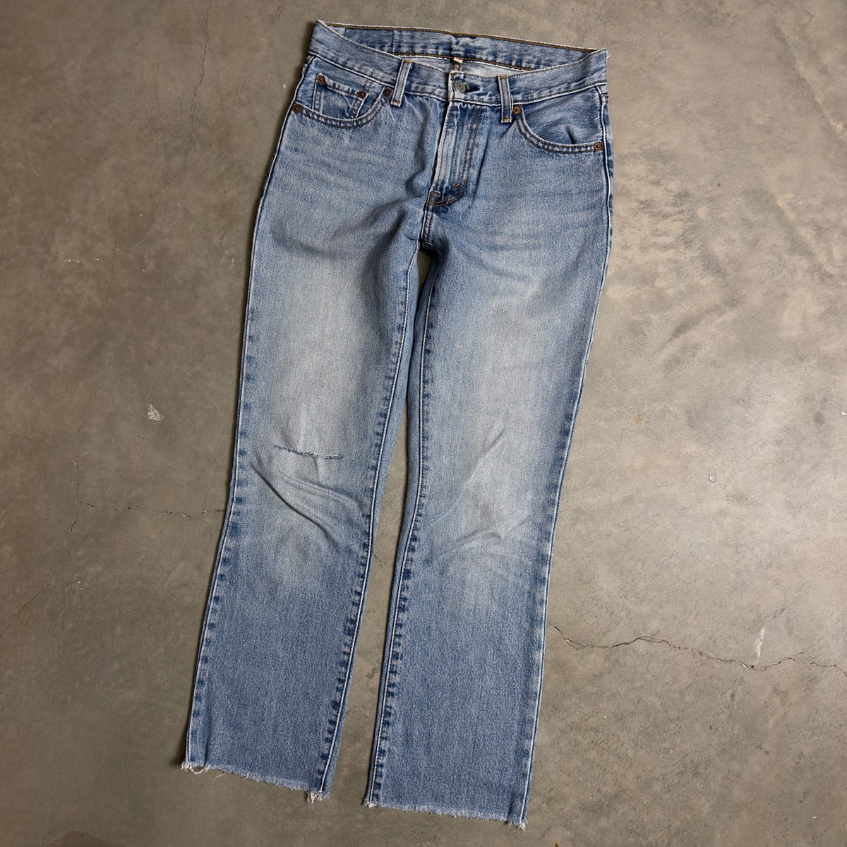 Levi's Premium Cropped Jeans Womens 26 Light Wash Raw Hem