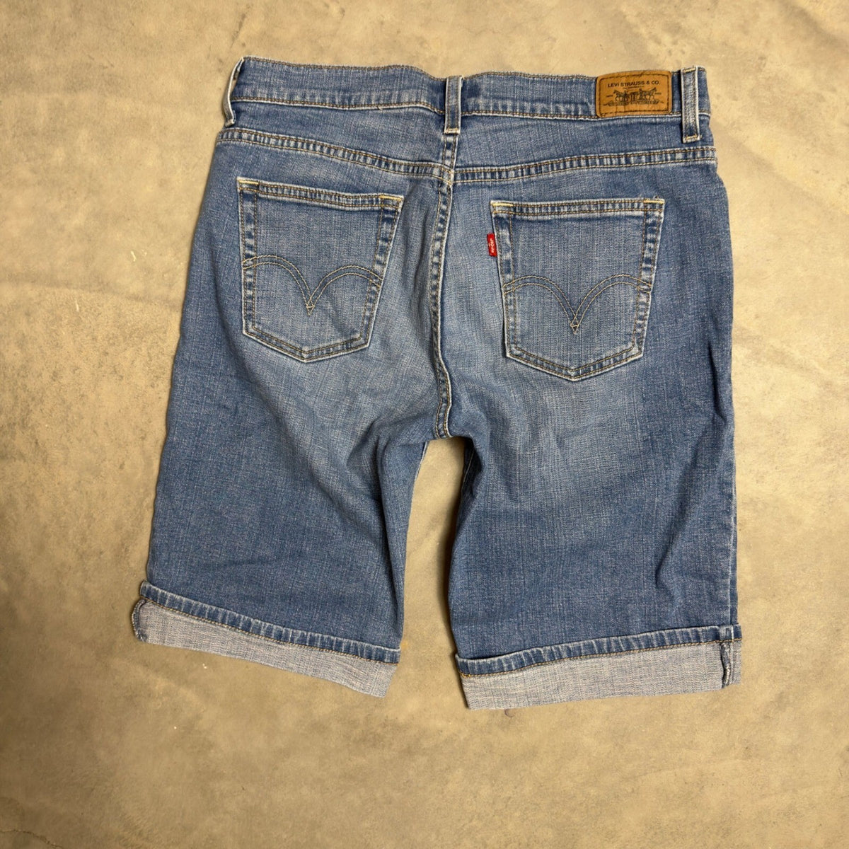 Levi's 515 Bermuda Denim Shorts Womens 10 Blue Cuffed Baggy