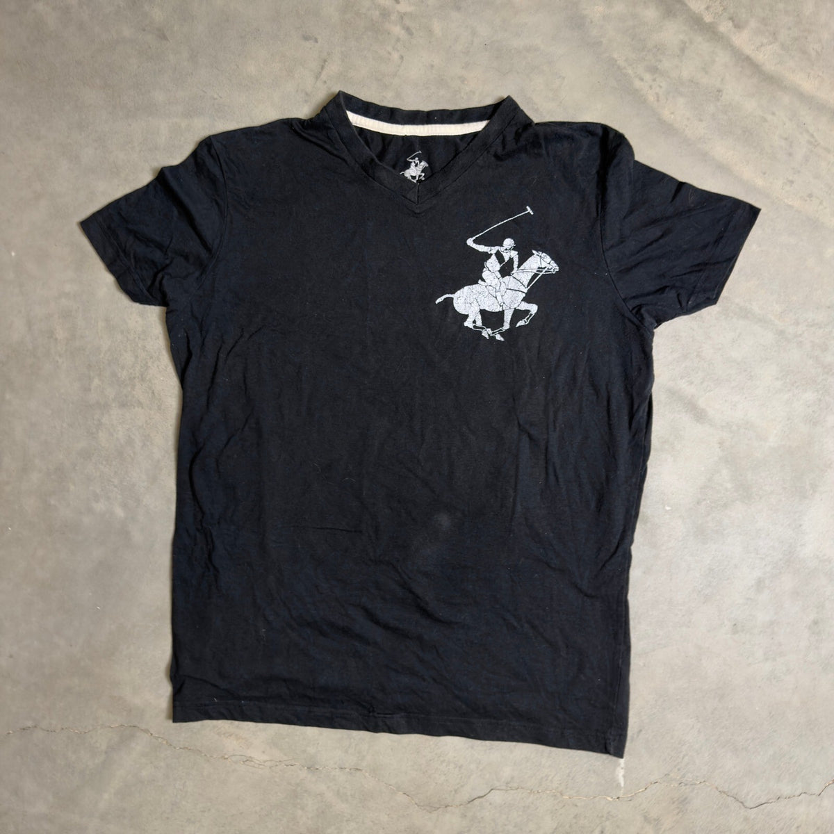 Beverly Hills Polo Club V-Neck T-Shirt Mens L Black Graphic