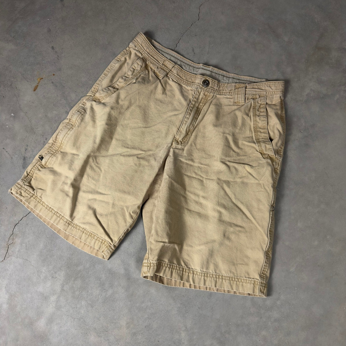 Columbia Omni-Shield Cargo Shorts Mens 34 Tan Khaki Hiking