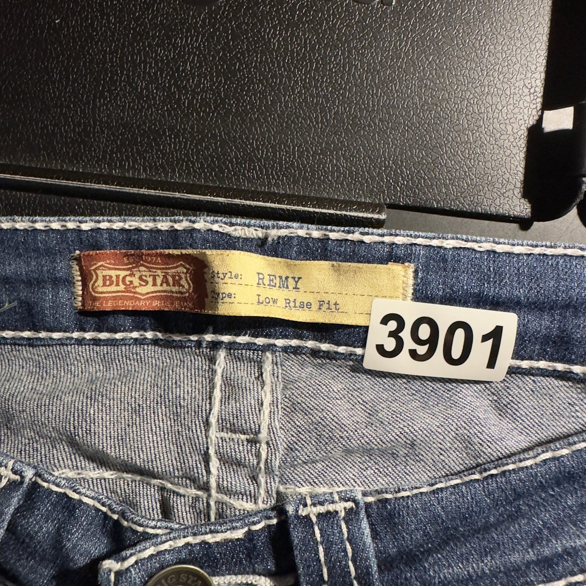 Big Star Remy Jeans Womens 30R Low Rise Dark Wash Bootcut