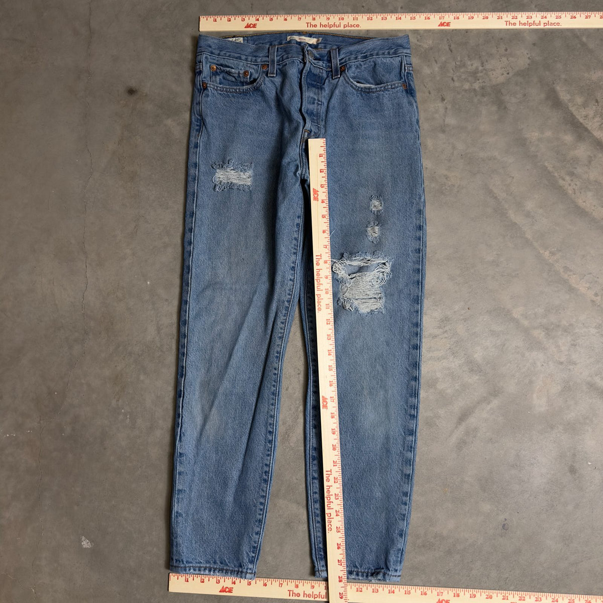 Levi's Premium Wedgie Jeans Womens 29 Light Wash Distressed