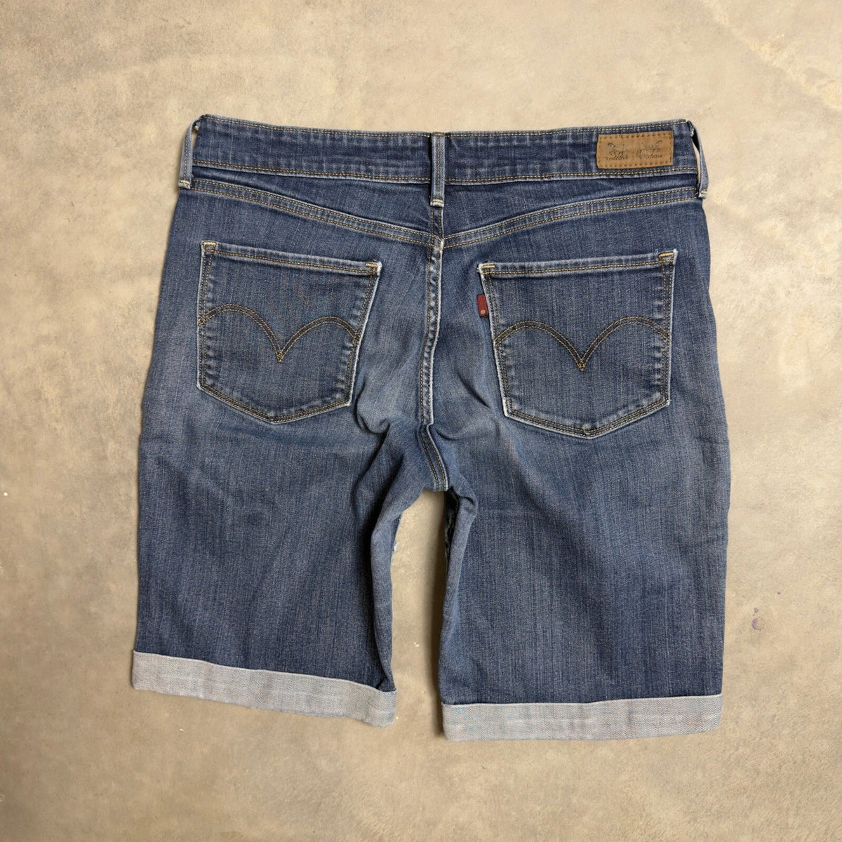 Levi's Bermuda Denim Shorts Womens 8 Cuffed