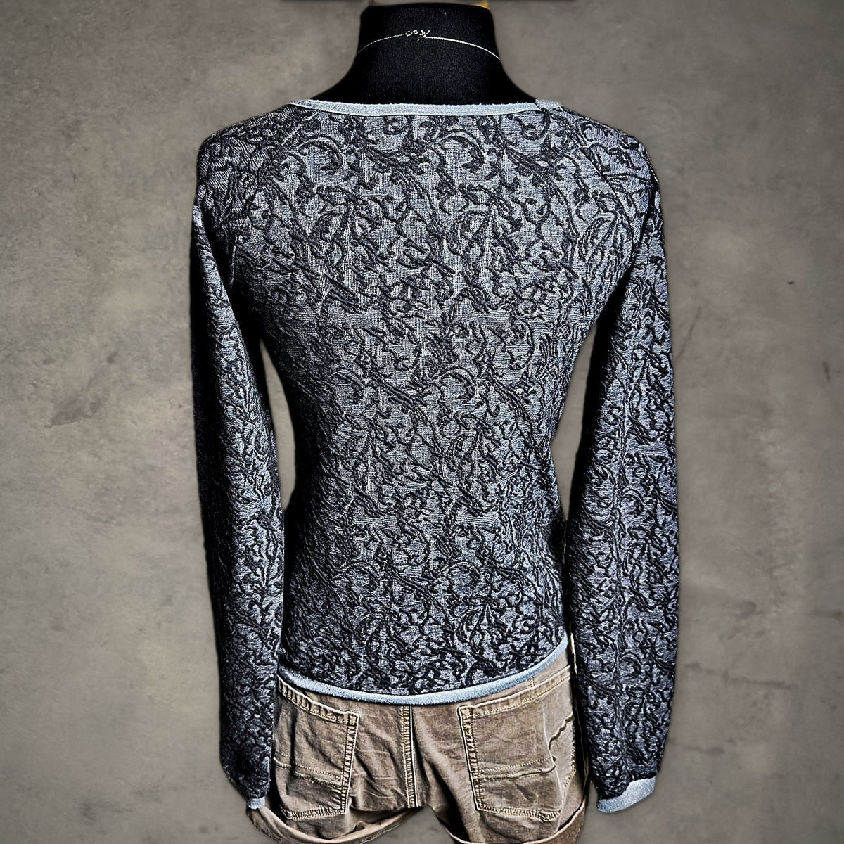 Daytrip Jeweled Floral Jacquard Knit Top Womens S Gray