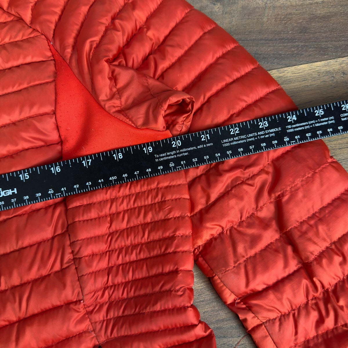 Eddie Bauer First Ascent Womens Red Down Puffer Jacket Large Full Zip damaged
