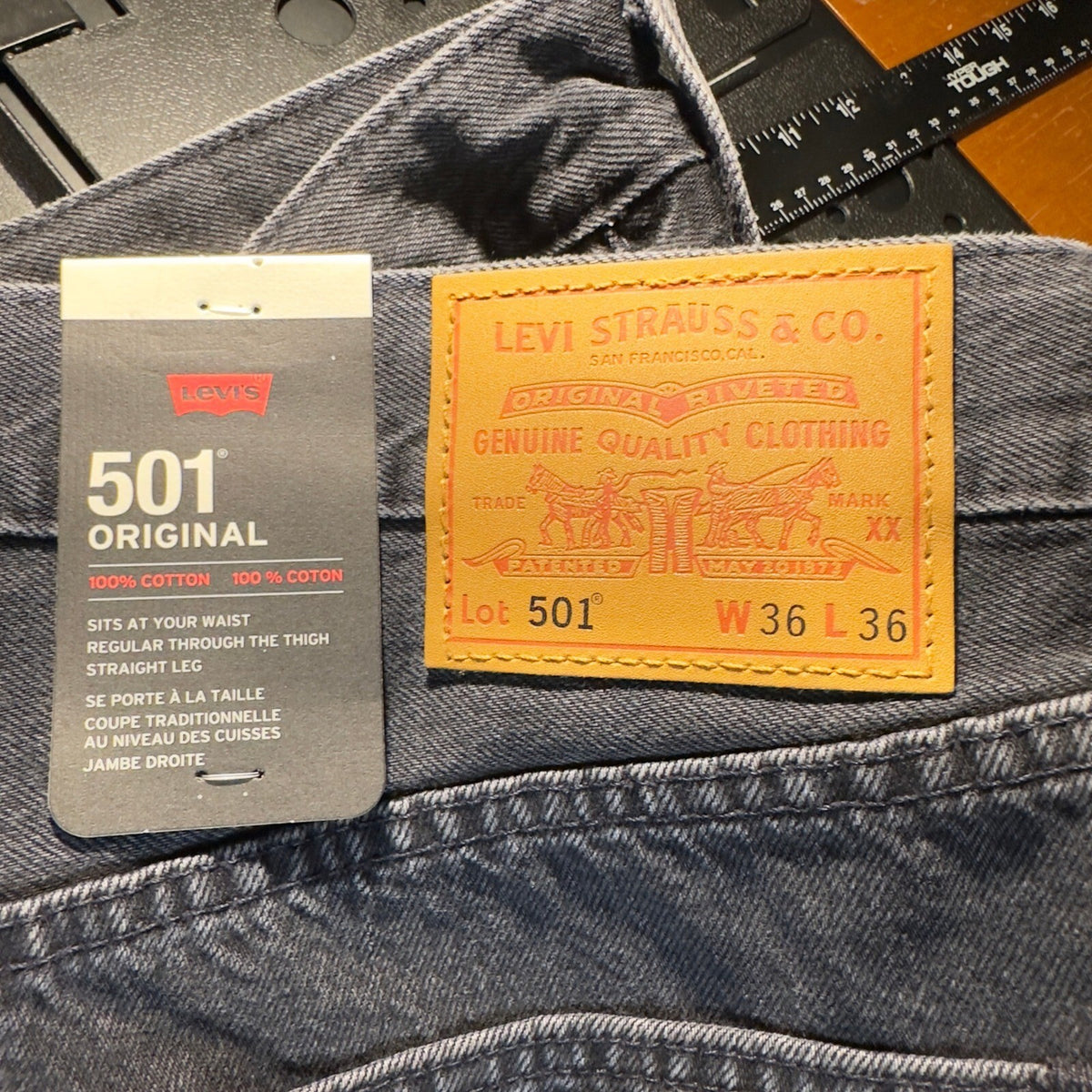 NWT Levi's 501 Premium Original Jeans Mens 36x36 Black Baggy