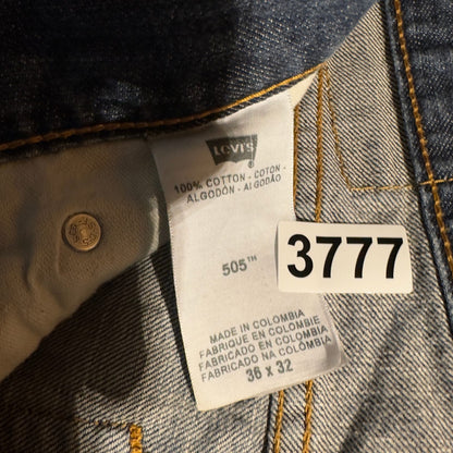 Vintage Y2K Levi's 505 Regular Jeans Mens 38x32 Dark Wash