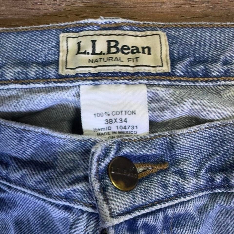 L.L.Bean Natural Fit Men's Jeans 38x34 Light Wash Denim