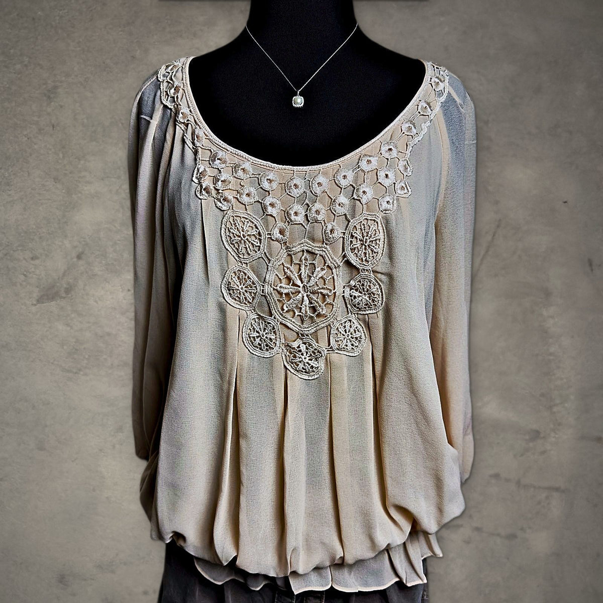 NWT Studio M Valentina Lace Blouse Womens XL Oyster Boho