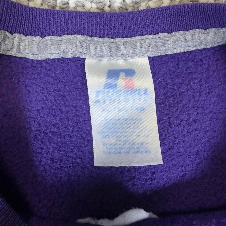 Vintage Russell Athletic Waconia Wildcats Crewneck XL Purple