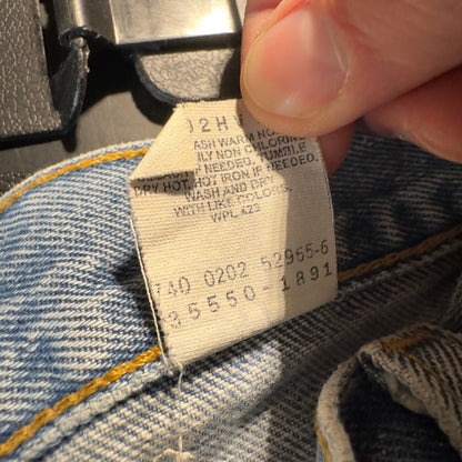 Vintage Y2K Levi's 550 Relaxed Jorts Mens 36 Paint Splatter