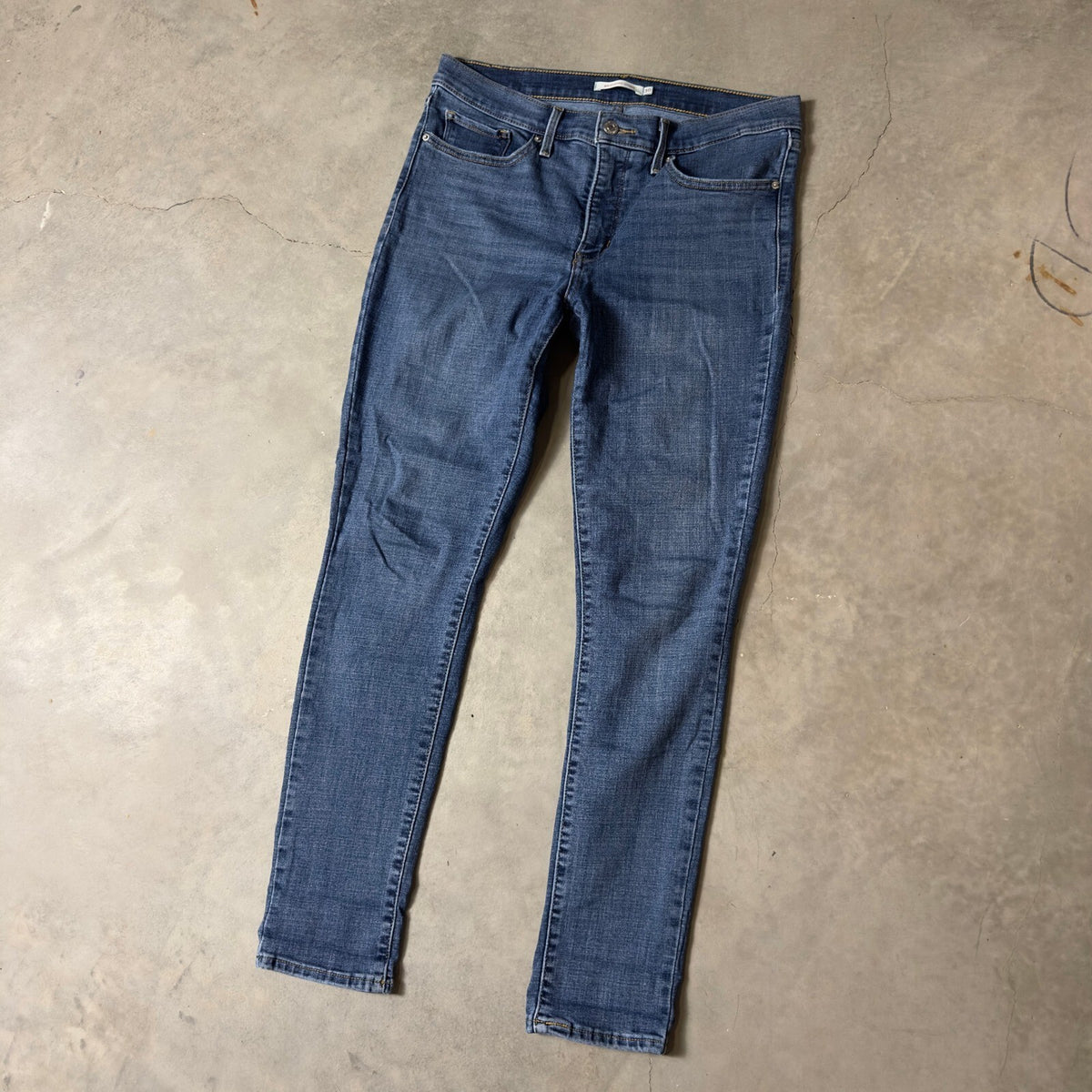Levis 311 Shaping Skinny Jeans Womens 31 Medium Wash