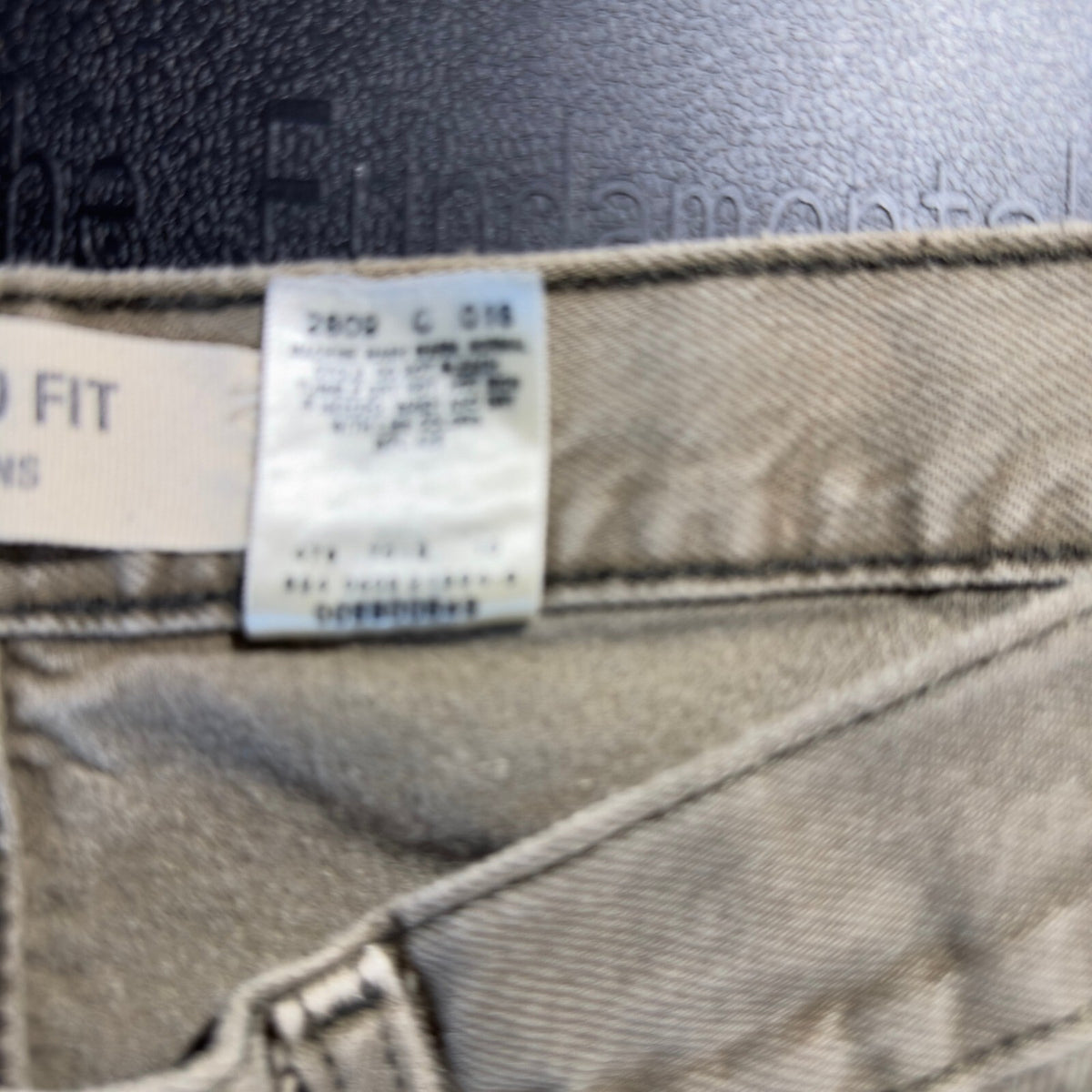 Vintage Y2K Levis 550 Relaxed Fit Jeans Mens 34x30 Khaki