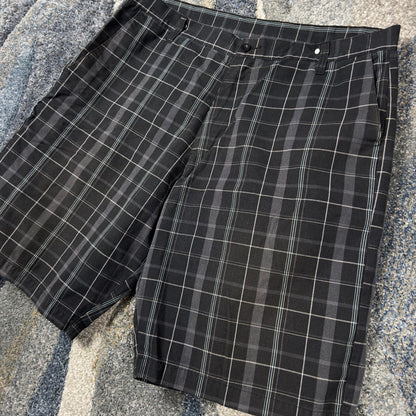Burnside Plaid Shorts Mens 40 Black Grey Baggy Skater