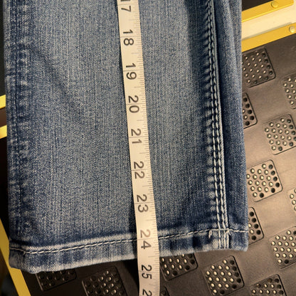 Y2K Maurices Capri Jeans Women 3/4 Medium Wash Embroidered